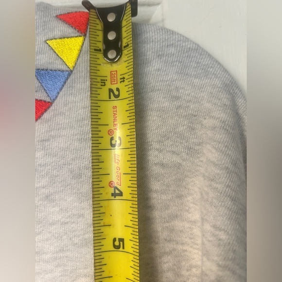 Taylor Swift You Belong With Me Junior Jewels Crewneck Sweatshirt Size Medium - Picture 7 of 8